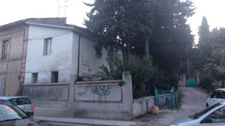 Dormitorio in Villa Rambelli, i residenti a Stentella: "Giuridicamente impossibile, la destinazione è culturale"